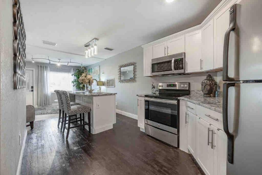Chic Pad In Center Of Seminole Heights-322 Apartment Tampa Exterior photo